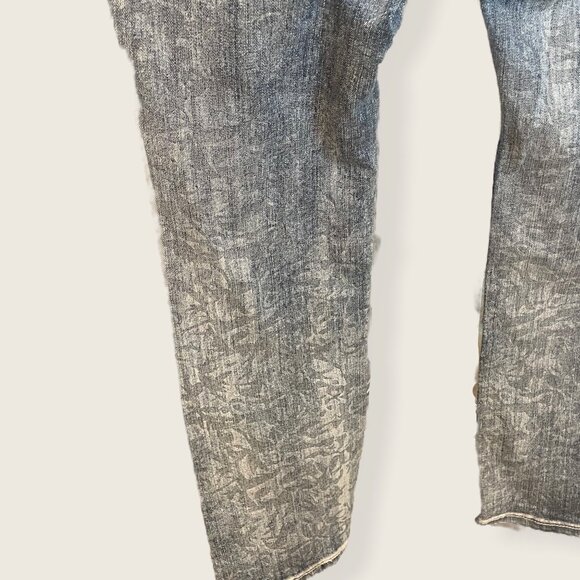 Nurture Womens Distressed Denim Jeans Subtle Leaf Print Raw Hem Size 14 - Picture 4 of 14